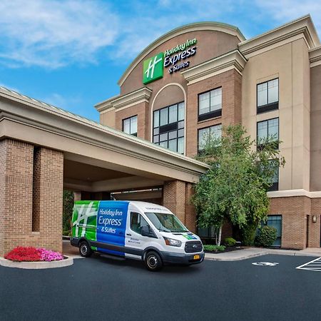 Holiday Inn Express Hotel & Suites Rochester Webster By Ihg Exterior photo