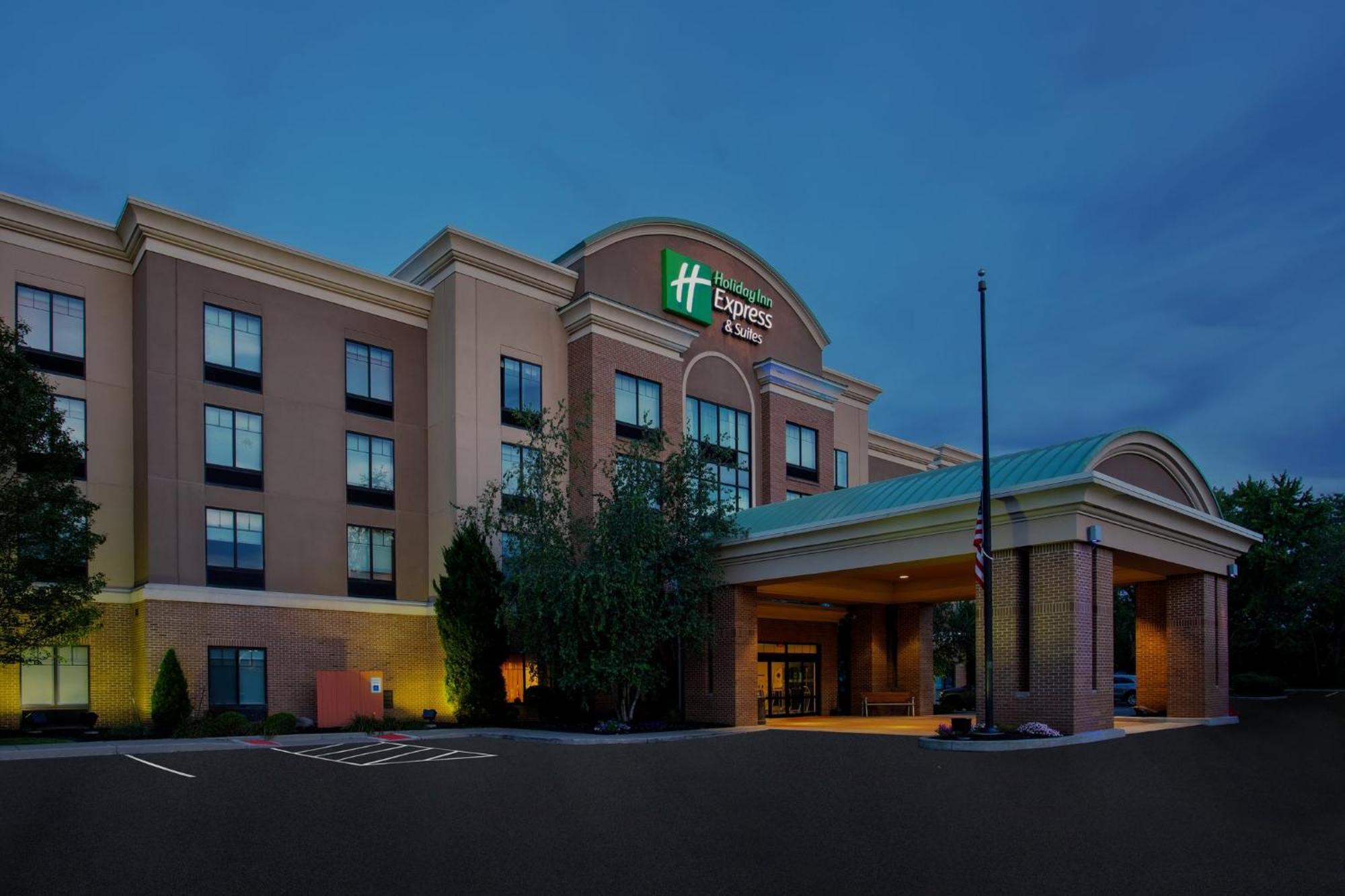 Holiday Inn Express Hotel & Suites Rochester Webster By Ihg Exterior photo