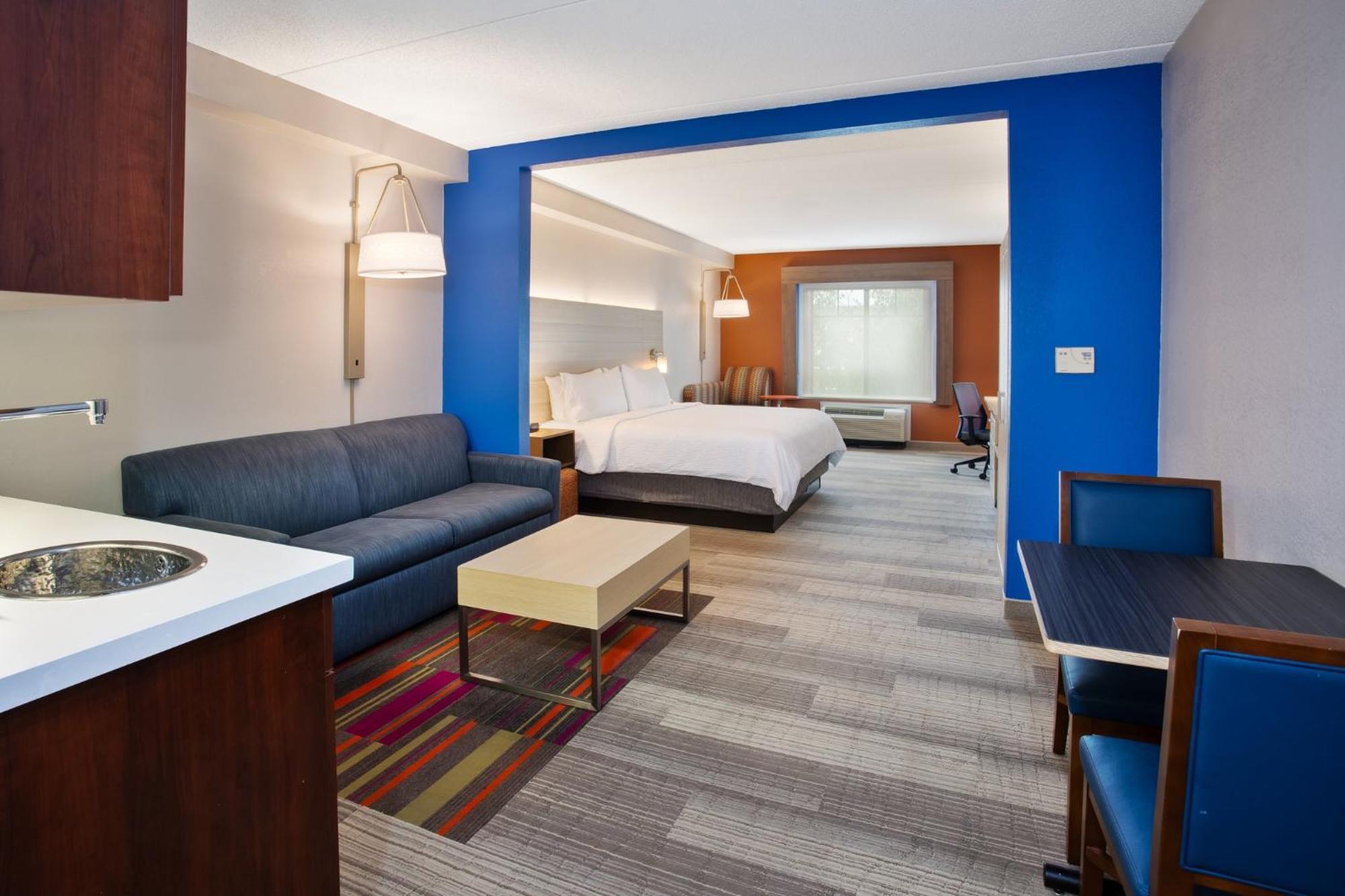 Holiday Inn Express Hotel & Suites Rochester Webster By Ihg Exterior photo