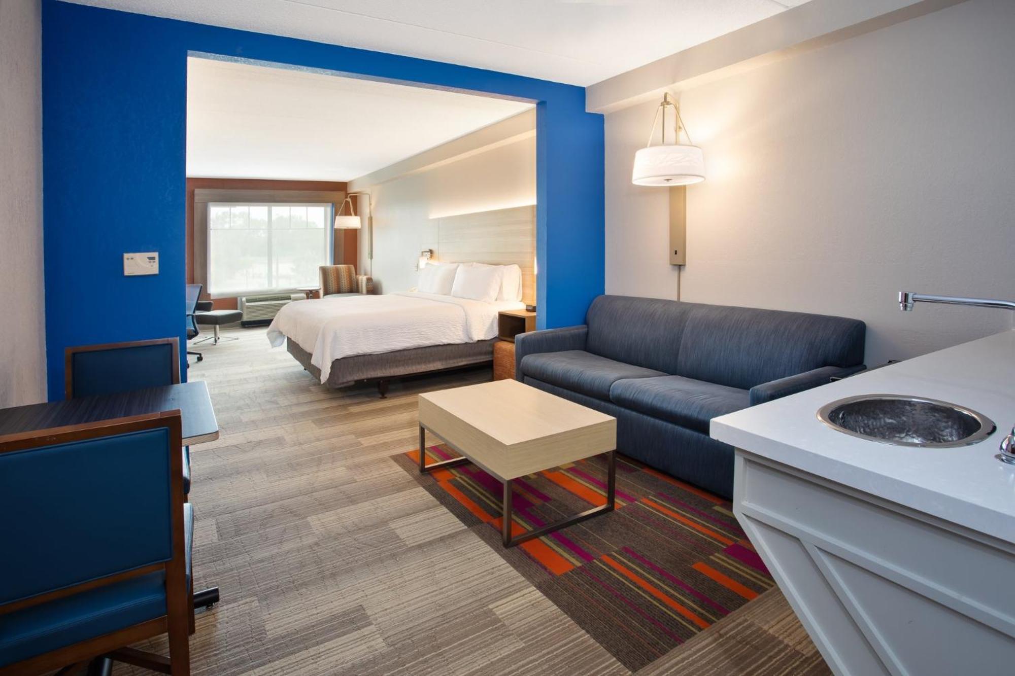 Holiday Inn Express Hotel & Suites Rochester Webster By Ihg Exterior photo