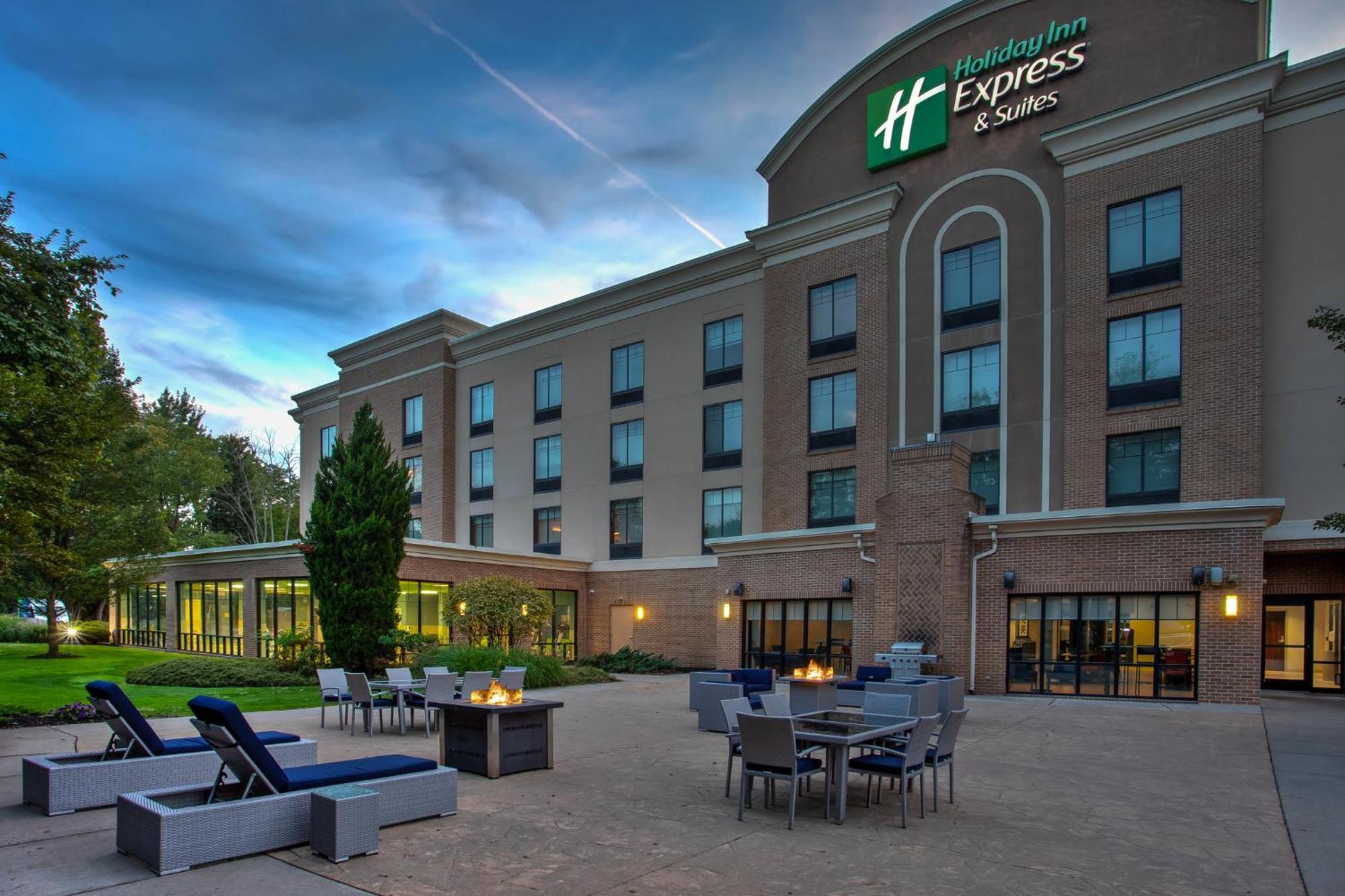 Holiday Inn Express Hotel & Suites Rochester Webster By Ihg Exterior photo