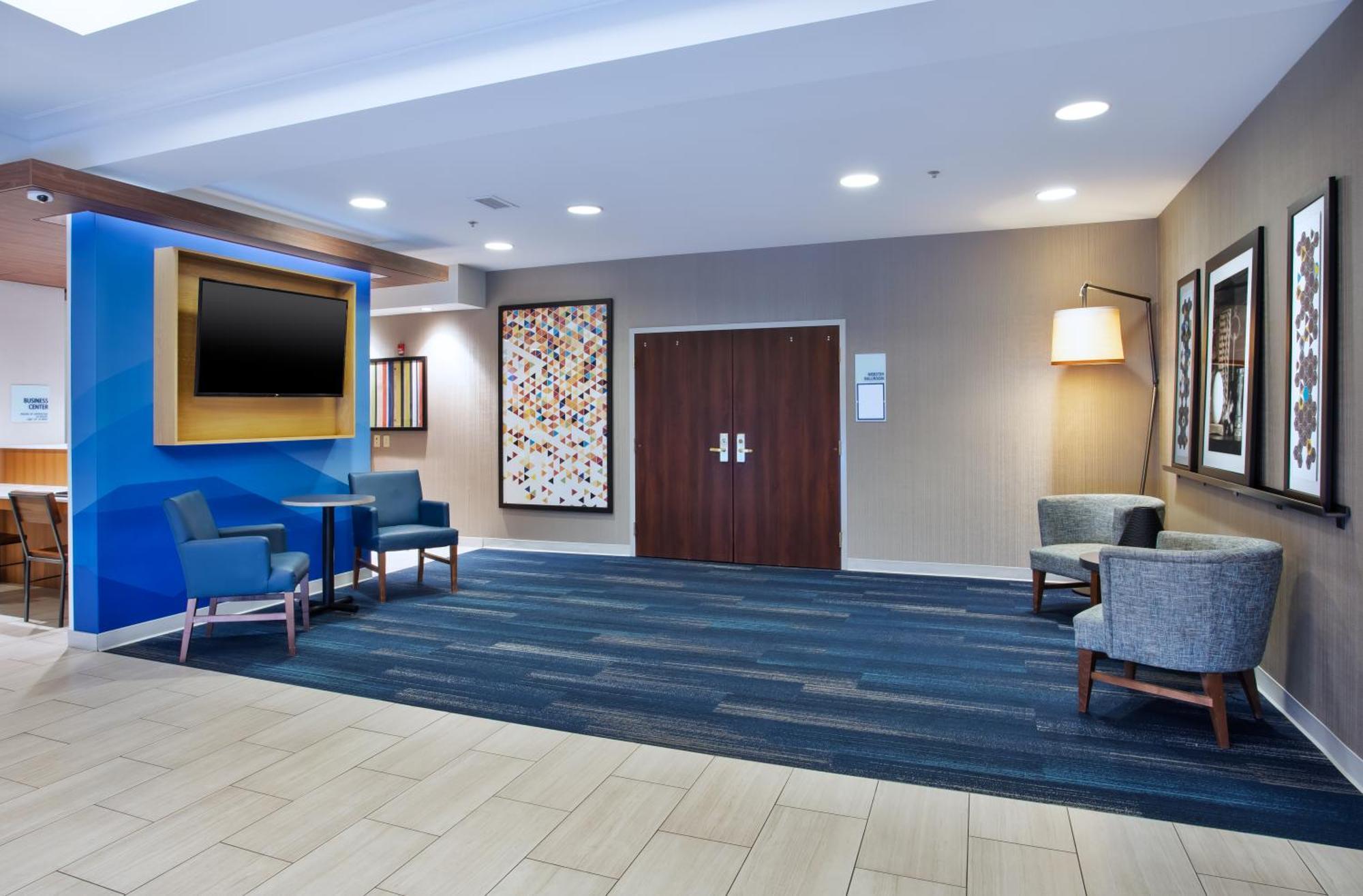 Holiday Inn Express Hotel & Suites Rochester Webster By Ihg Exterior photo