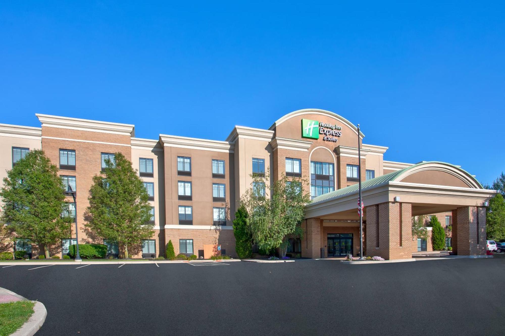 Holiday Inn Express Hotel & Suites Rochester Webster By Ihg Exterior photo