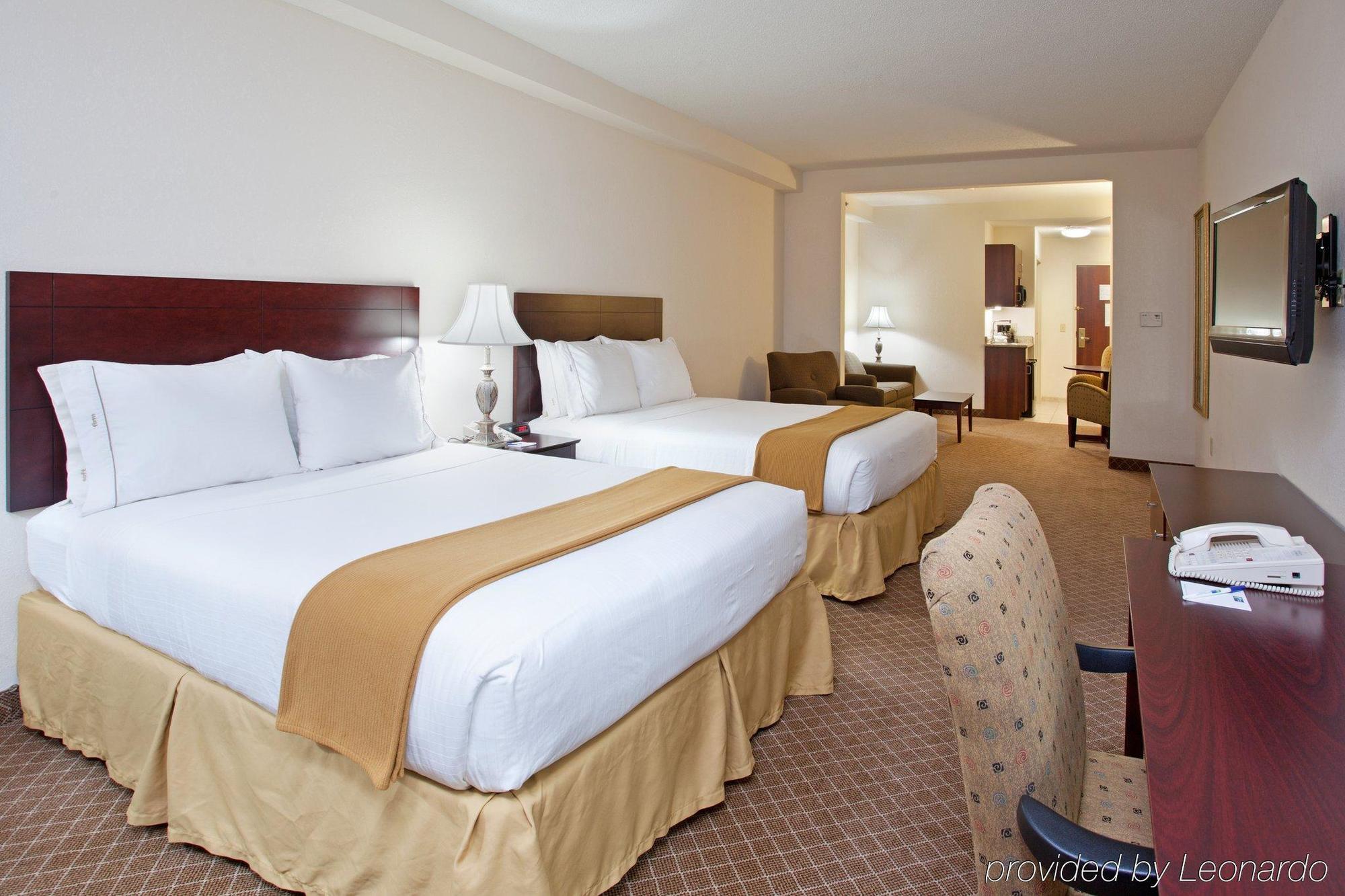 Holiday Inn Express Hotel & Suites Rochester Webster By Ihg Room photo