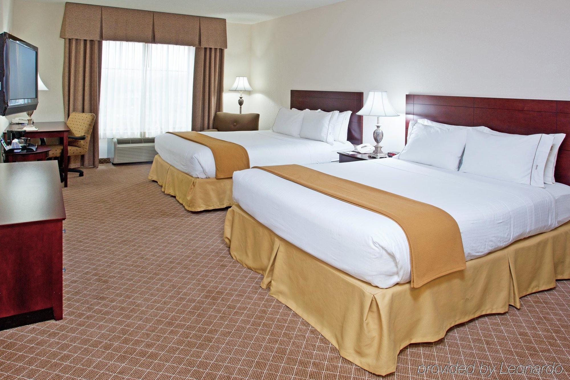 Holiday Inn Express Hotel & Suites Rochester Webster By Ihg Room photo
