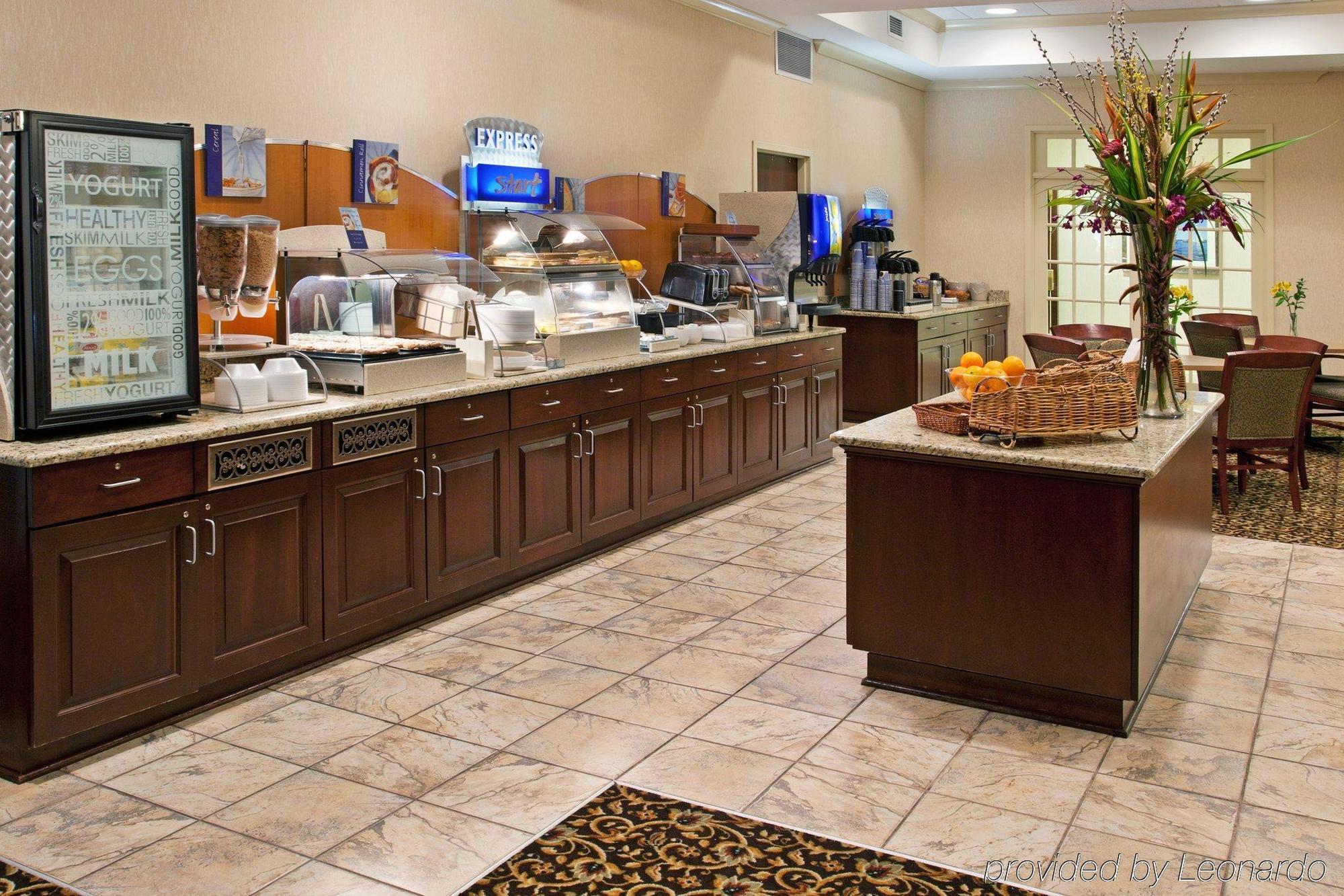 Holiday Inn Express Hotel & Suites Rochester Webster By Ihg Exterior photo